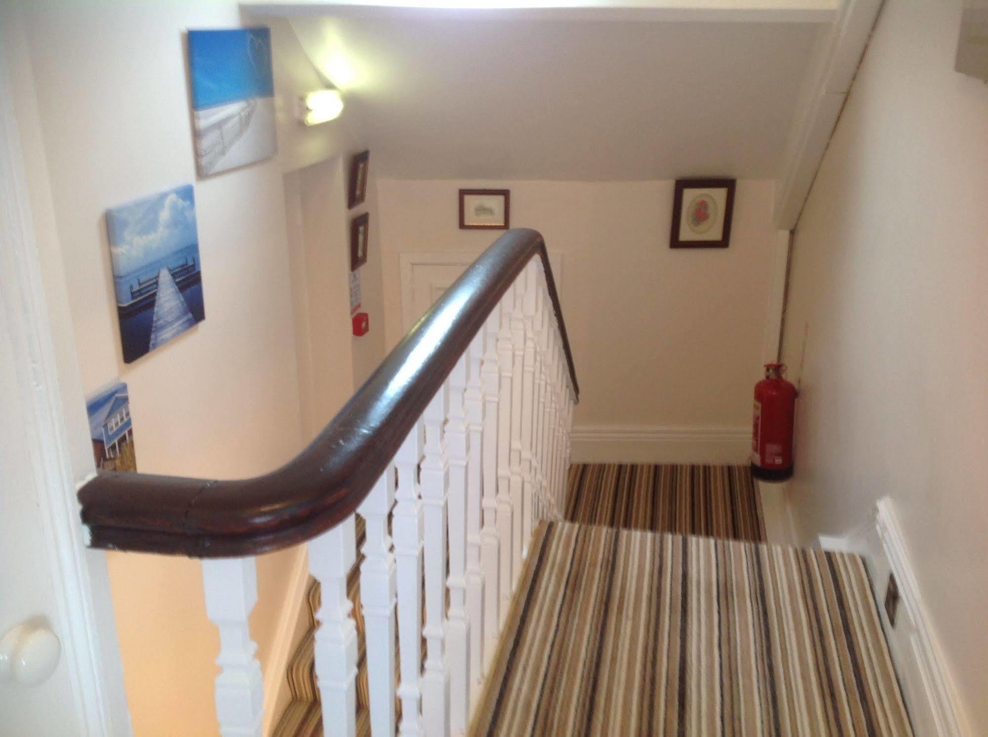 Lighthouse Guest House Whitley Bay Kültér fotó